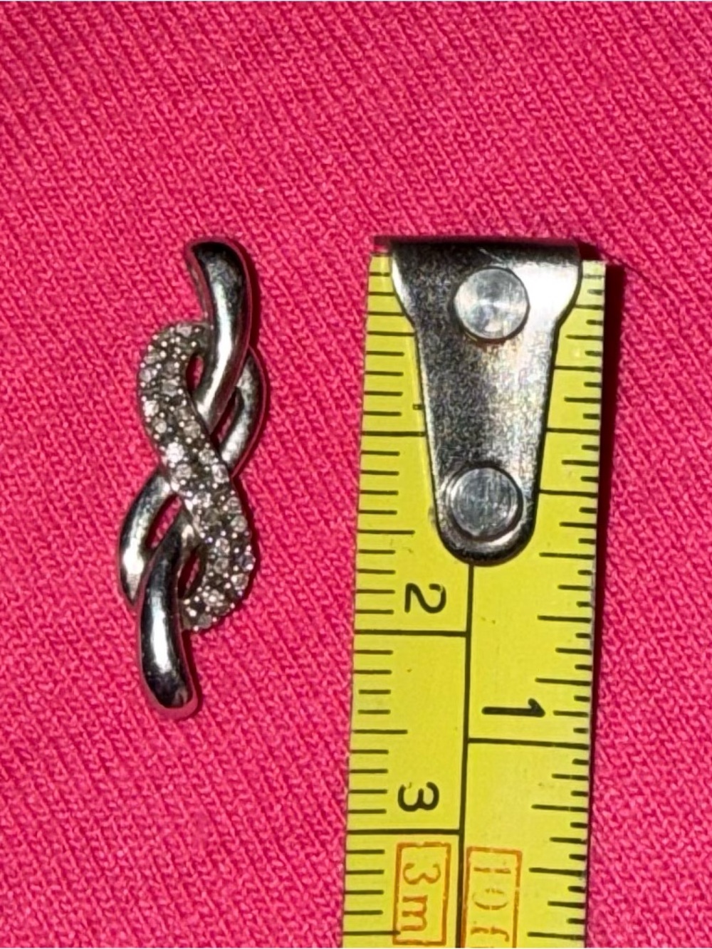 Crystal Pavé Twisted Ribbon Brooch in Silver